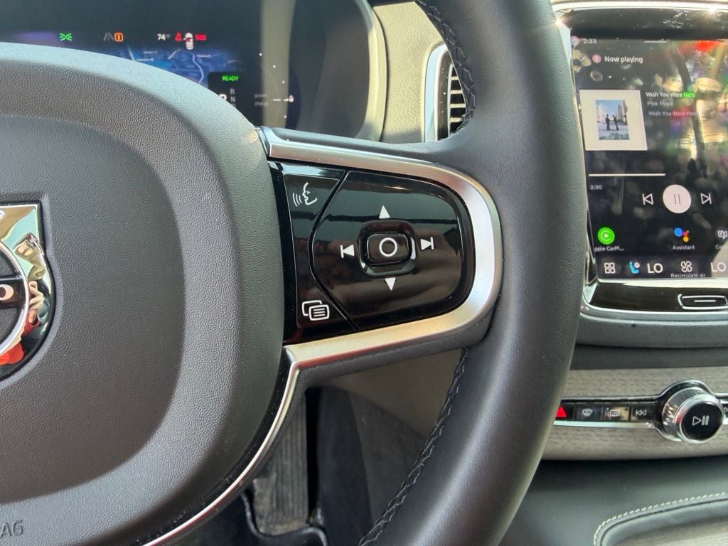 Used 2024 Volvo XC90 T8 Ultimate w/ Lounge Package image 25