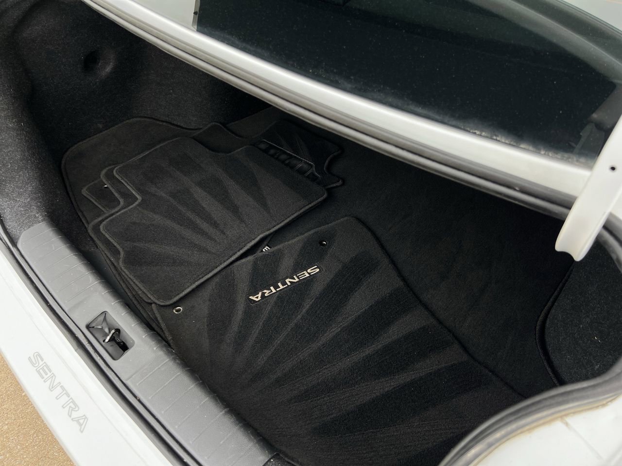 Certified 2021 Nissan Sentra SV image 26