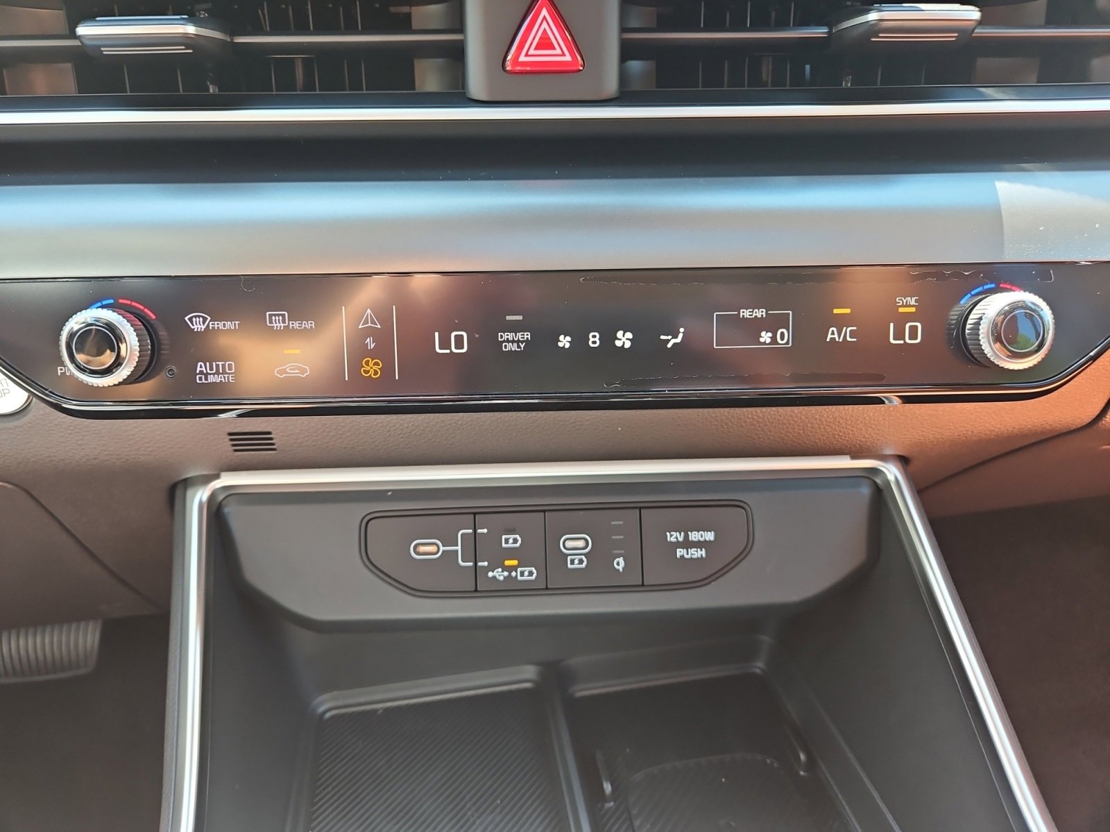 New 2026 Kia Carnival SX image 28