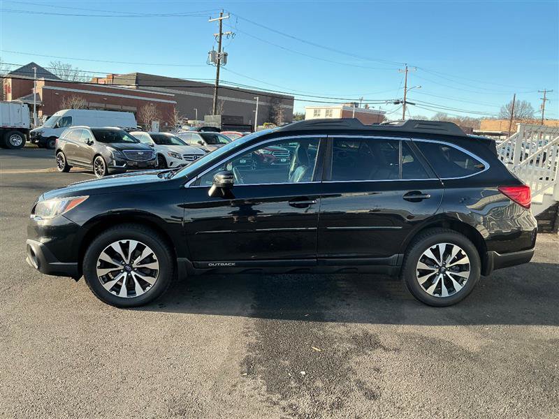 Used 2017 Subaru Outback 2.5i Limited AWD/4WD image 3