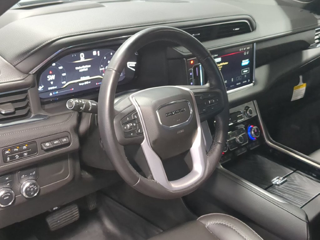 Used 2023 GMC Yukon Denali AWD/4WD image 12