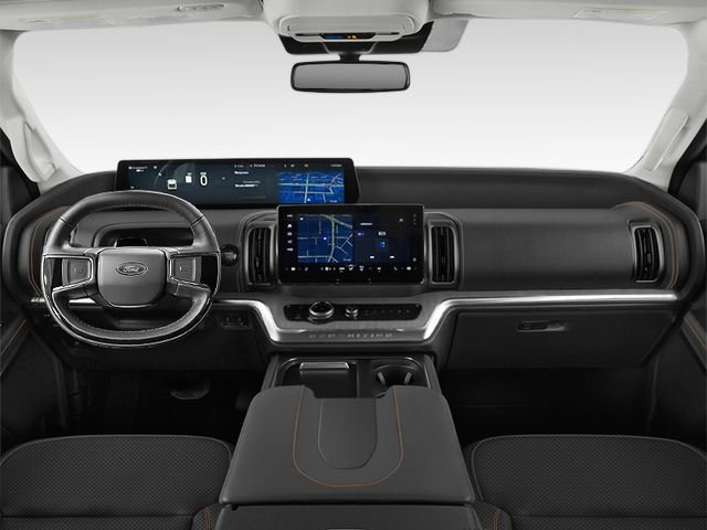 Used 2025 Ford Expedition Tremor image 3