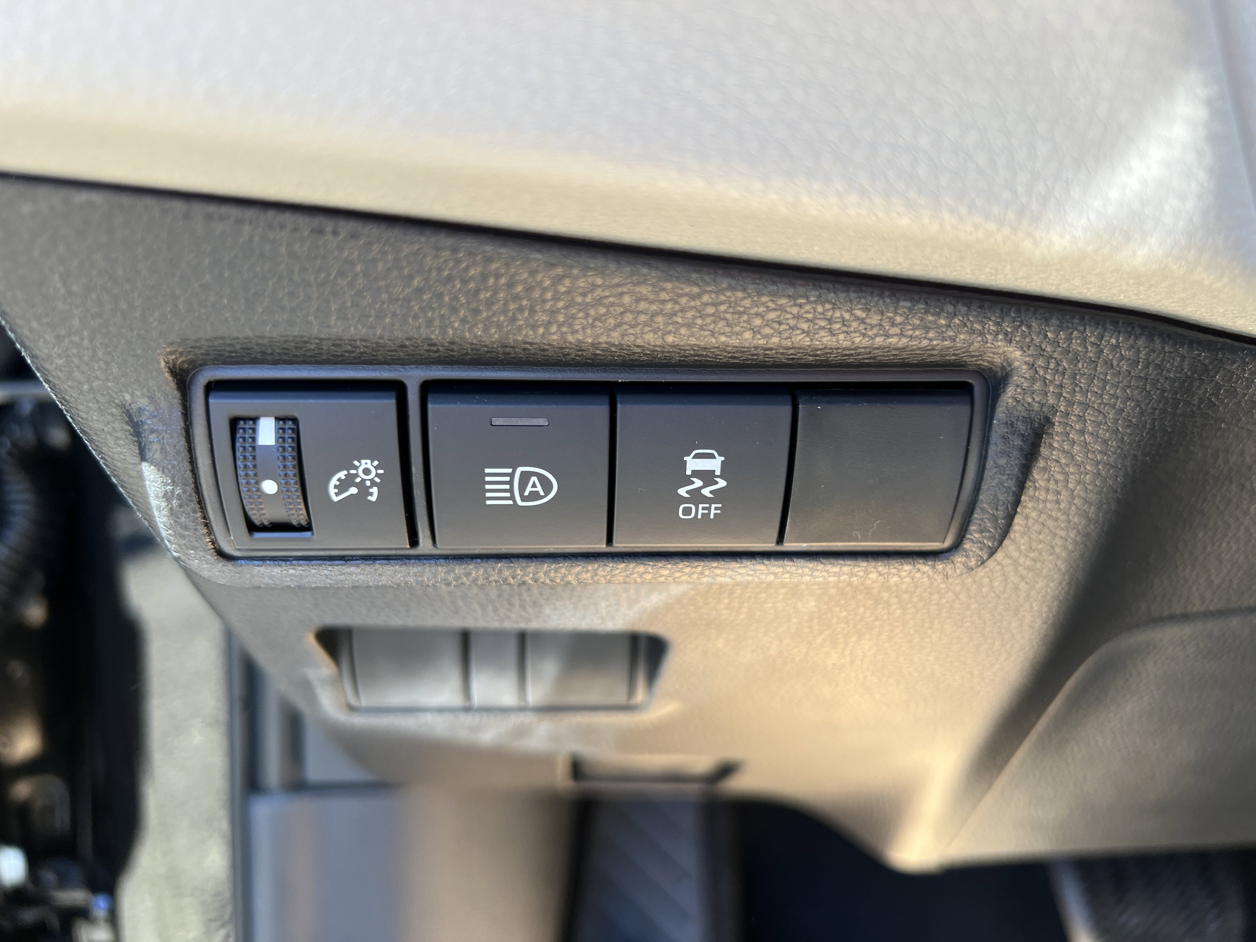 New 2026 Toyota Corolla Cross L image 17