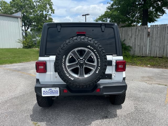 Used 2019 Jeep Wrangler Unlimited Sahara AWD/4WD image 4