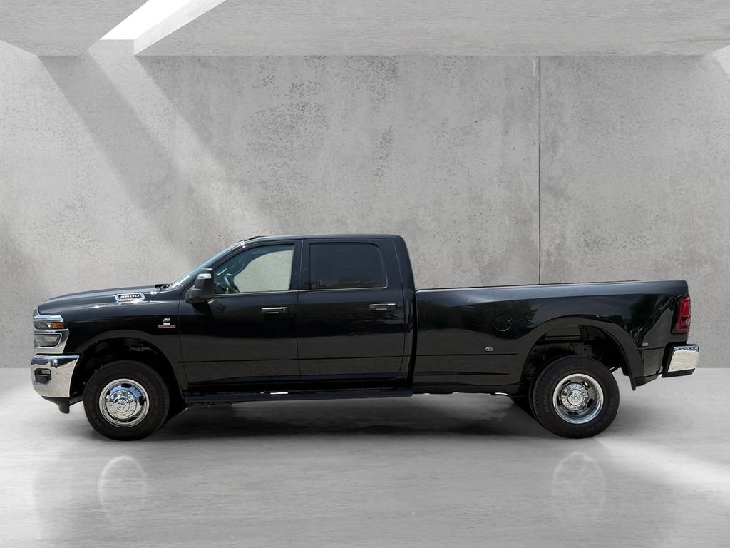 New 2026 RAM 3500 Tradesman AWD/4WD image 8