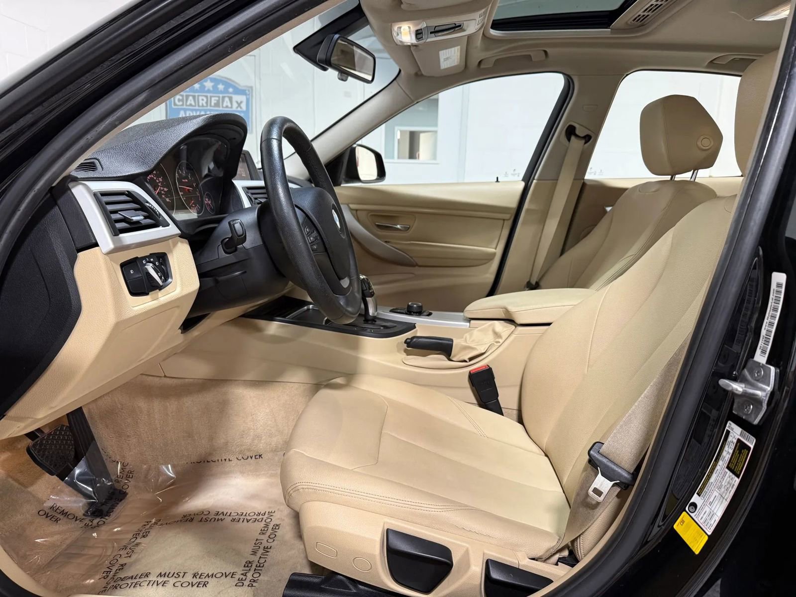 Used 2016 BMW 320i Sedan RWD image 12