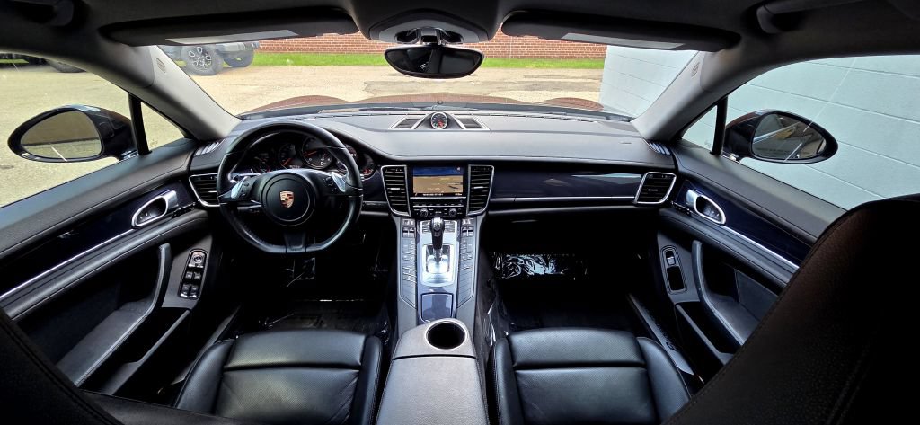 Used 2015 Porsche Panamera 4 AWD/4WD image 13