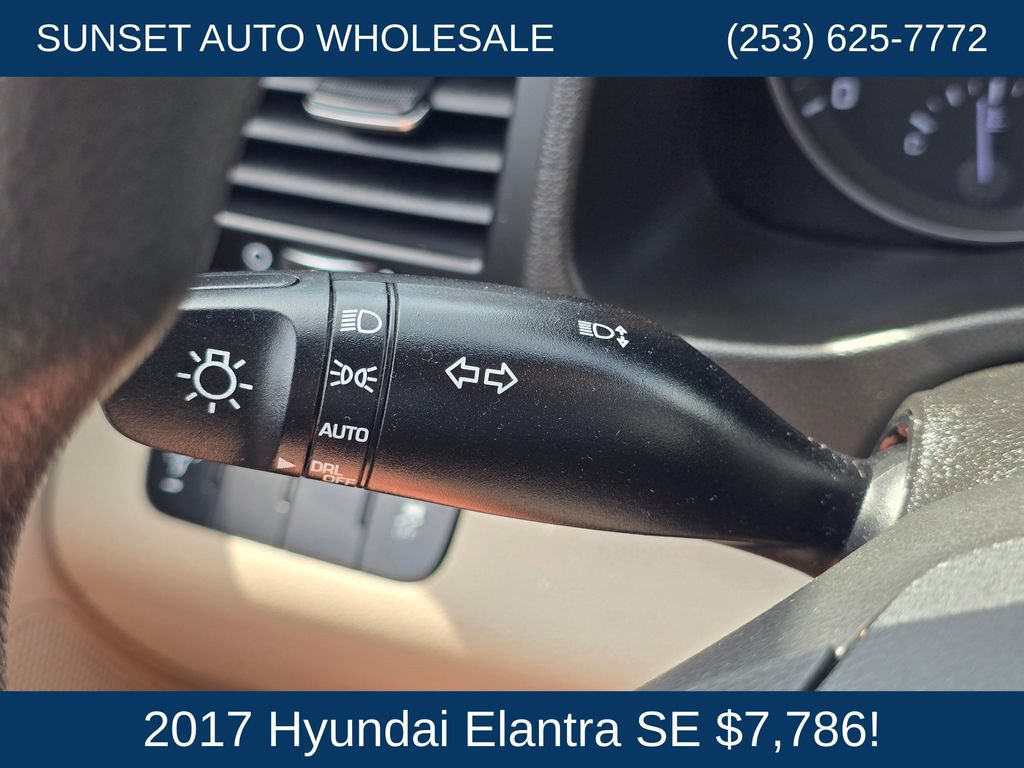 Used 2017 Hyundai Elantra SE FWD image 28