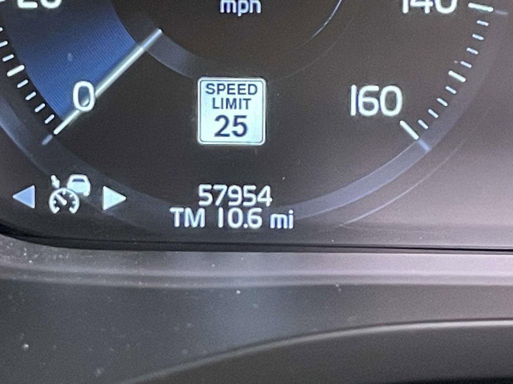 Used 2019 Volvo XC60 T5 Inscription w/ Protection Package AWD/4WD image 42