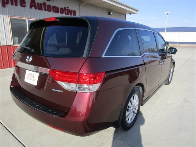 Used 2016 Honda Odyssey SE image 9