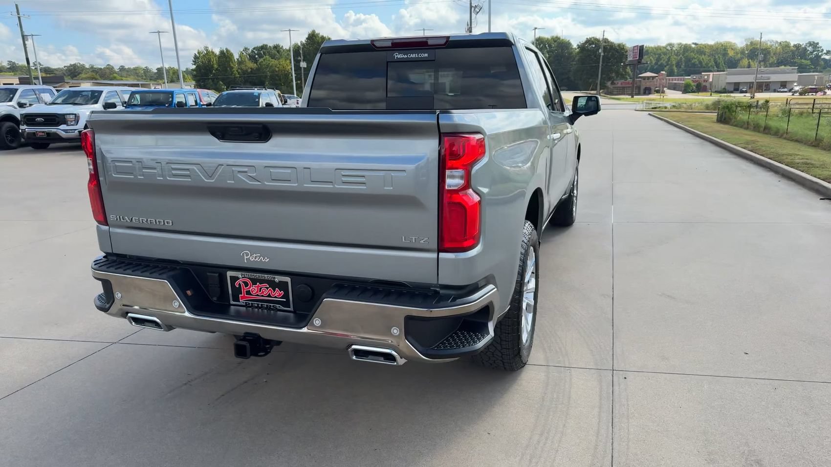 Used 2026 Chevrolet Silverado 1500 LTZ AWD/4WD image 8