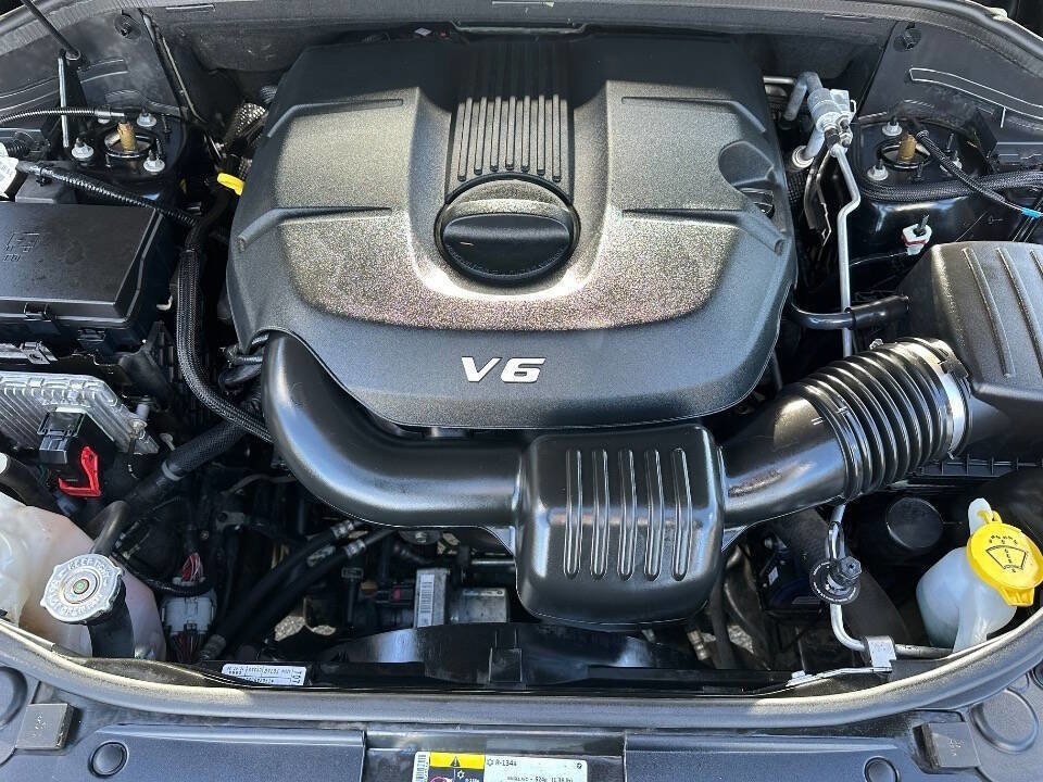 Used 2014 Jeep Grand Cherokee Overland image 14