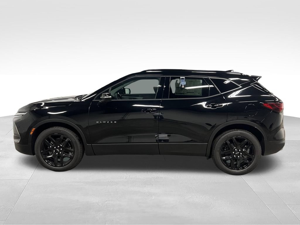New 2026 Chevrolet Blazer LT w/ Sound & Technology Package AWD/4WD image 5