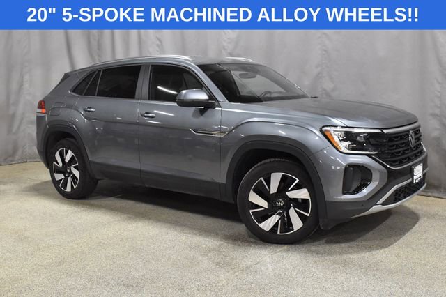 Used 2025 Volkswagen Atlas Cross Sport SE image 3