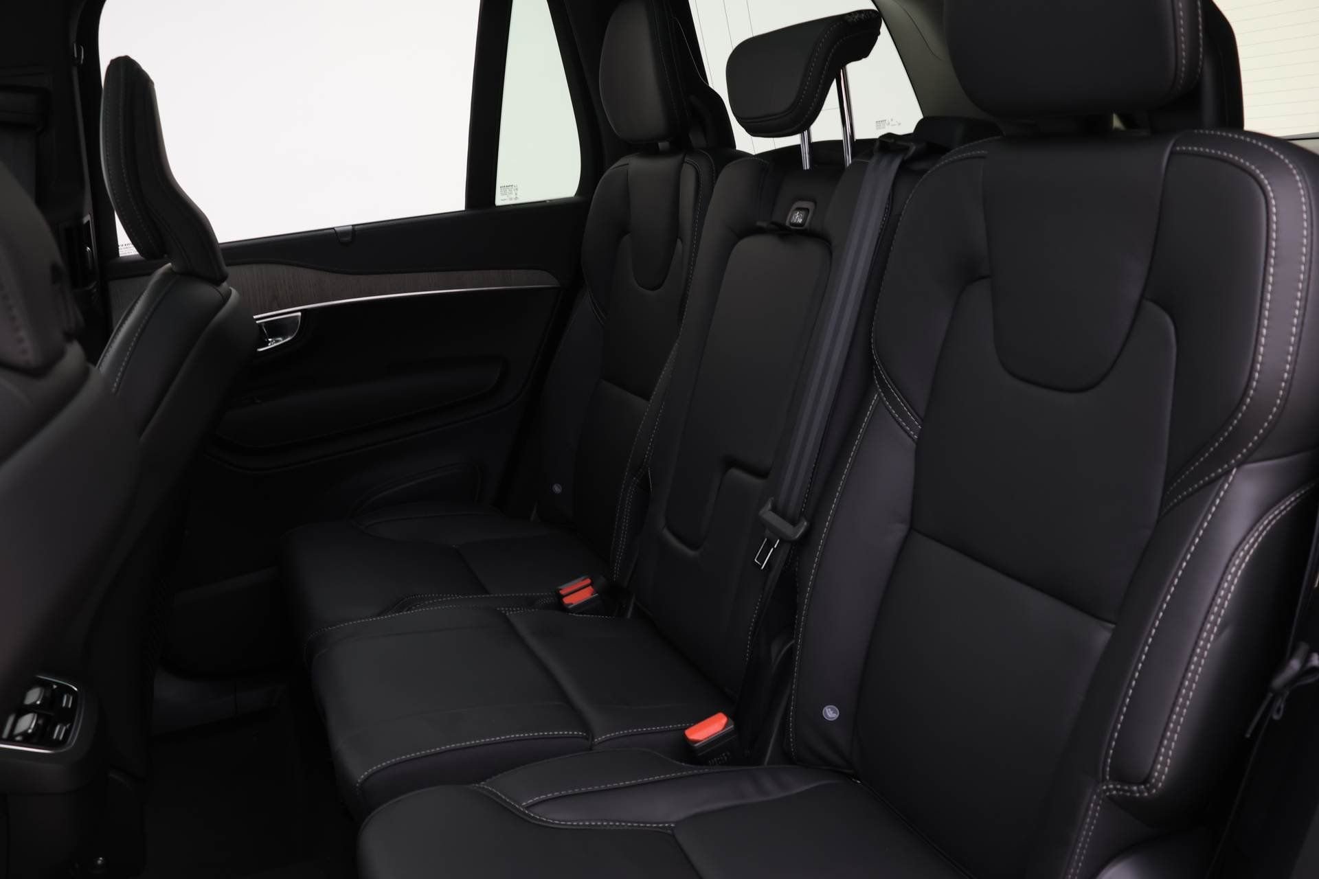 New 2025 Volvo XC90 B6 Ultra AWD/4WD image 11