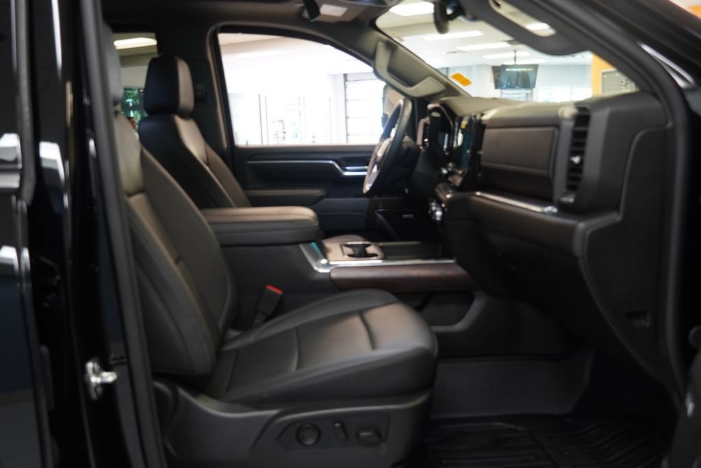 Certified 2026 GMC Sierra 2500 SLT AWD/4WD image 25