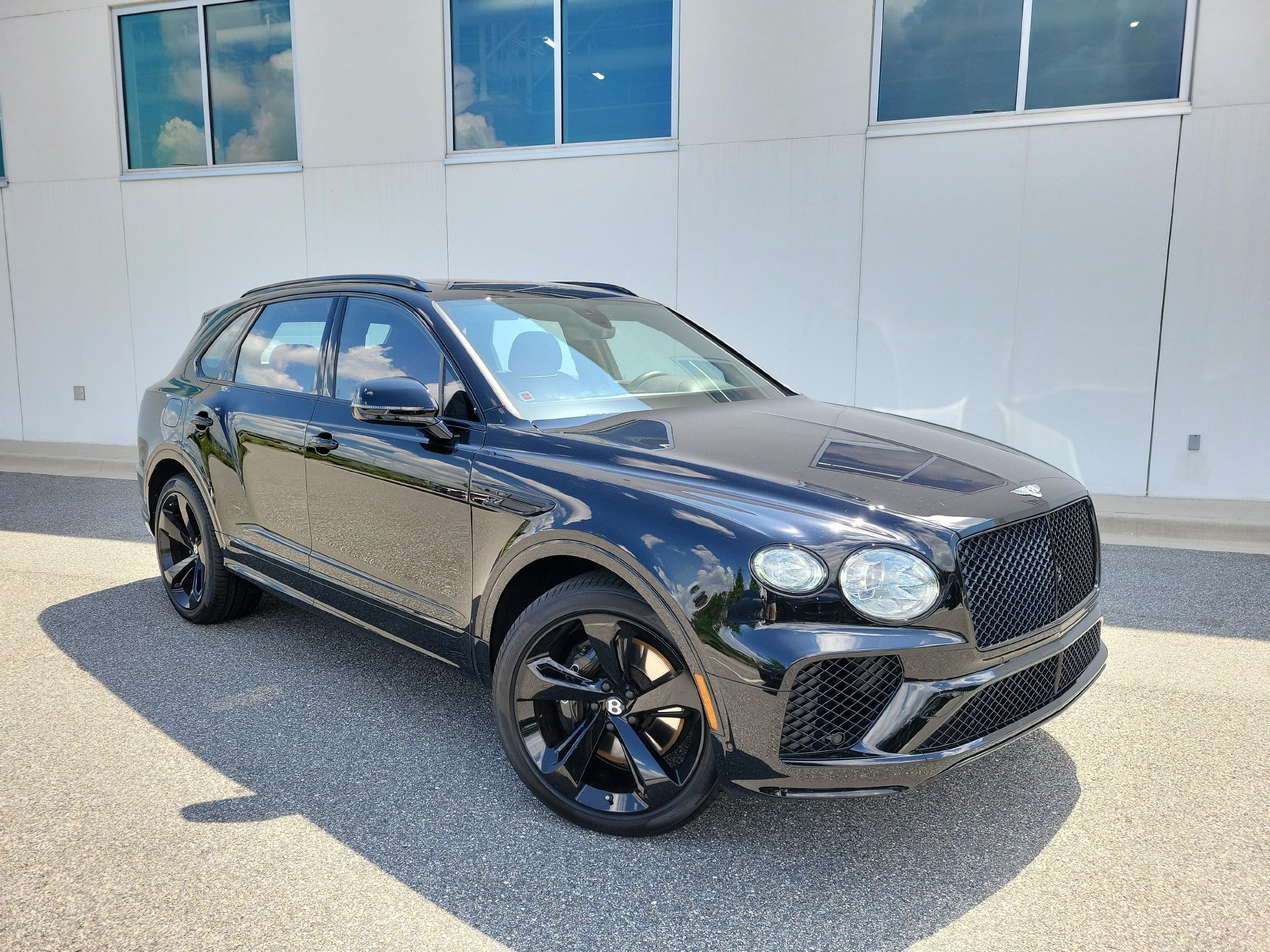 Certified 2023 Bentley Bentayga AWD/4WD image 53