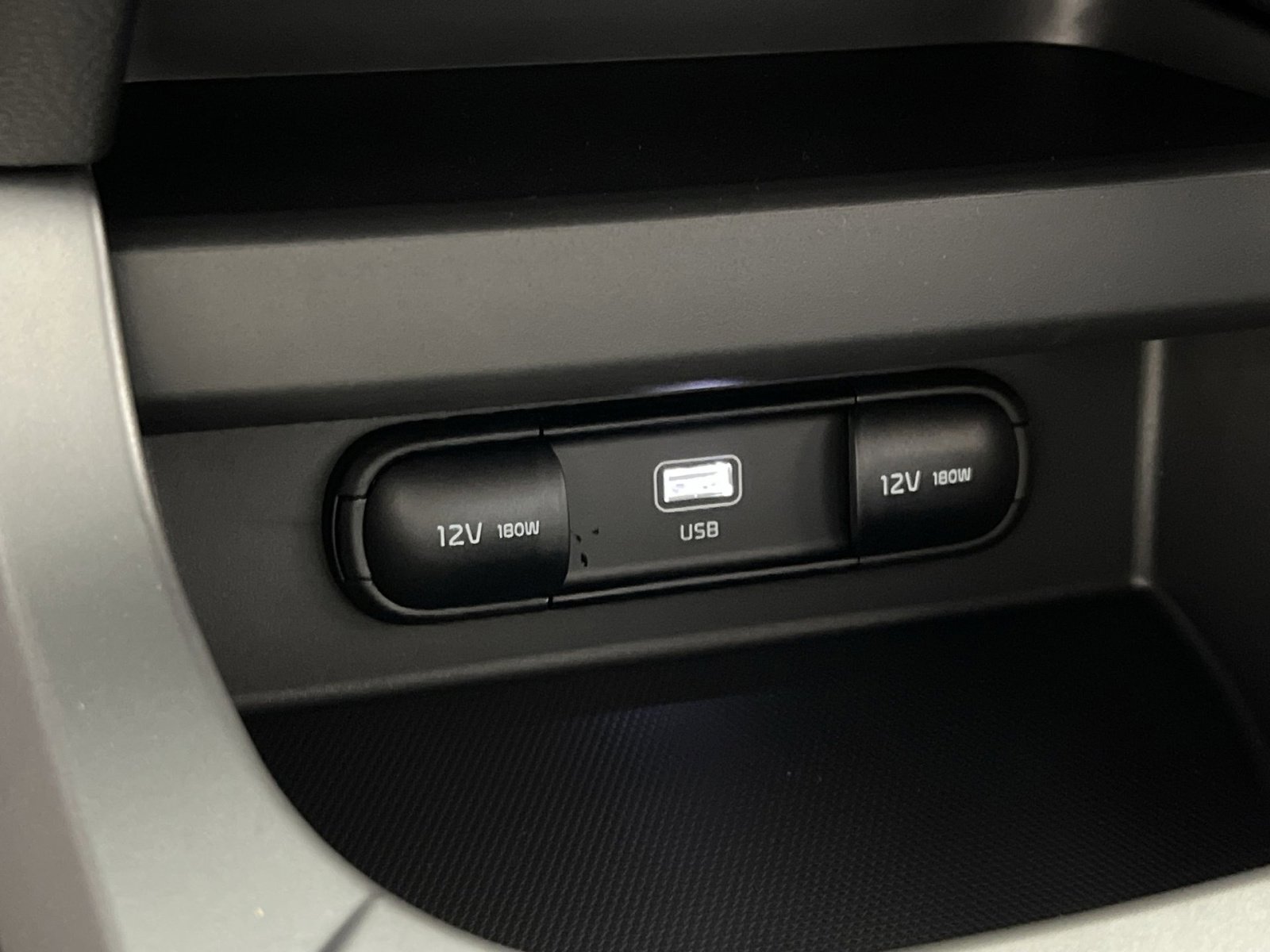 New 2026 Kia Seltos LX image 32