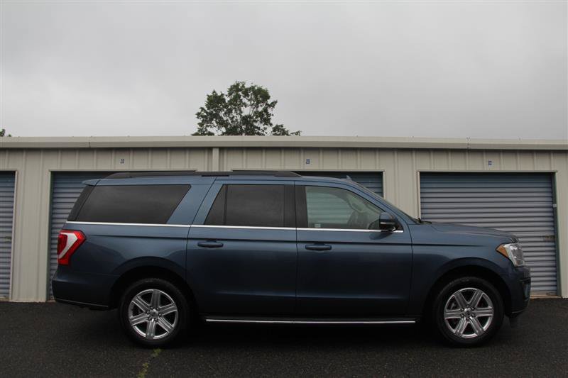 Used 2020 Ford Expedition Max XLT w/ Equipment Group 202A AWD/4WD image 9