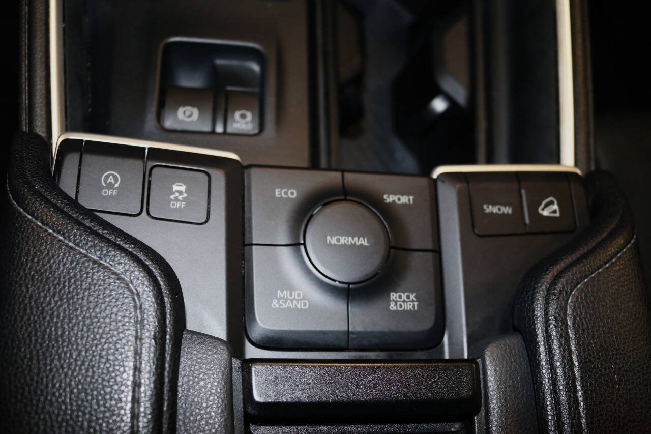 Used 2024 Toyota Grand Highlander AWD image 44