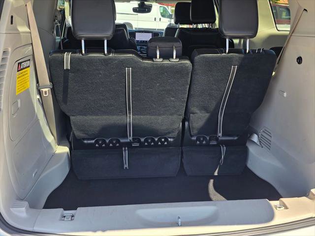 Certified 2023 Chrysler Pacifica Touring-L FWD image 20