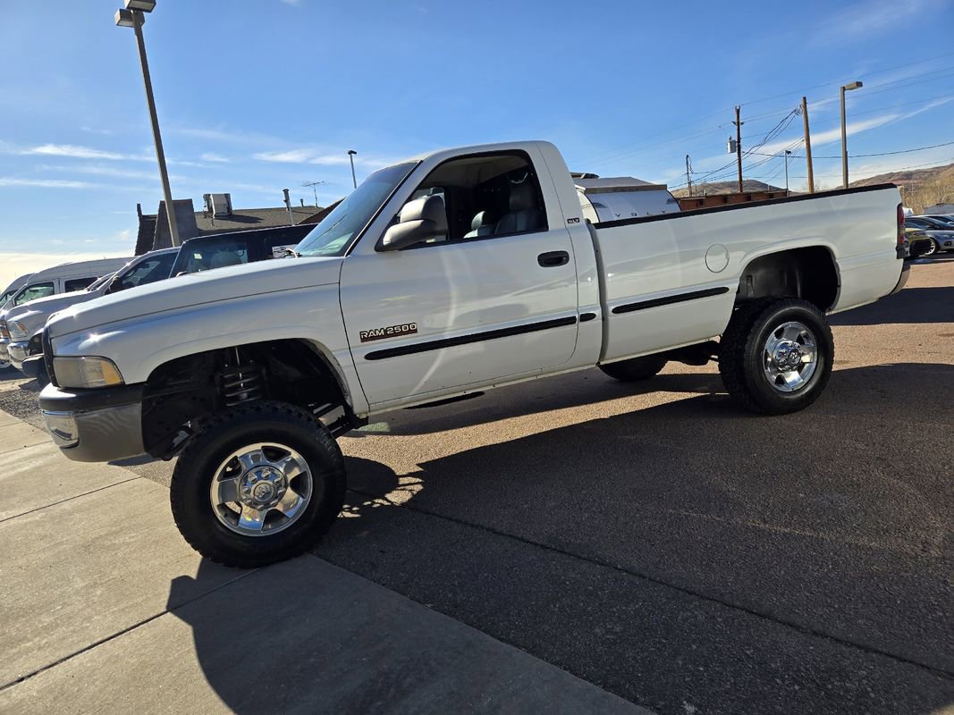 Used 1998 Dodge Ram 2500 Truck ST image 6