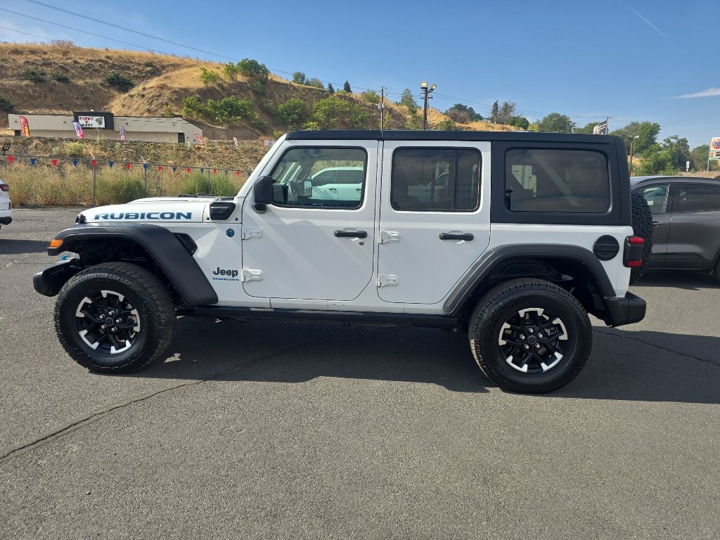Used 2024 Jeep Wrangler Unlimited Rubicon 4xe AWD/4WD image 4