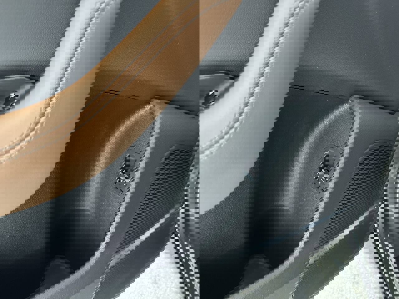 Used 2024 Audi Q8 Premium Plus w/ Premium Plus Package image 9