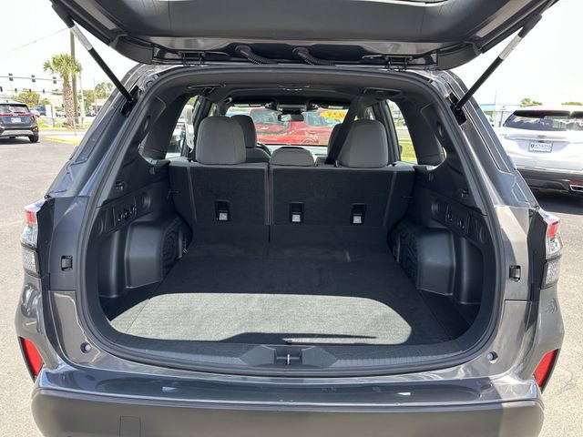 Used 2025 Subaru Forester AWD/4WD image 18