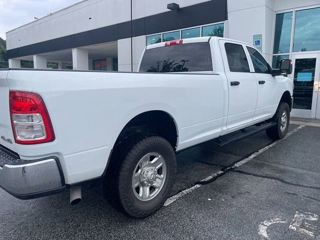 Used 2023 RAM 2500 Tradesman w/ Chrome Appearance Group AWD/4WD image 4