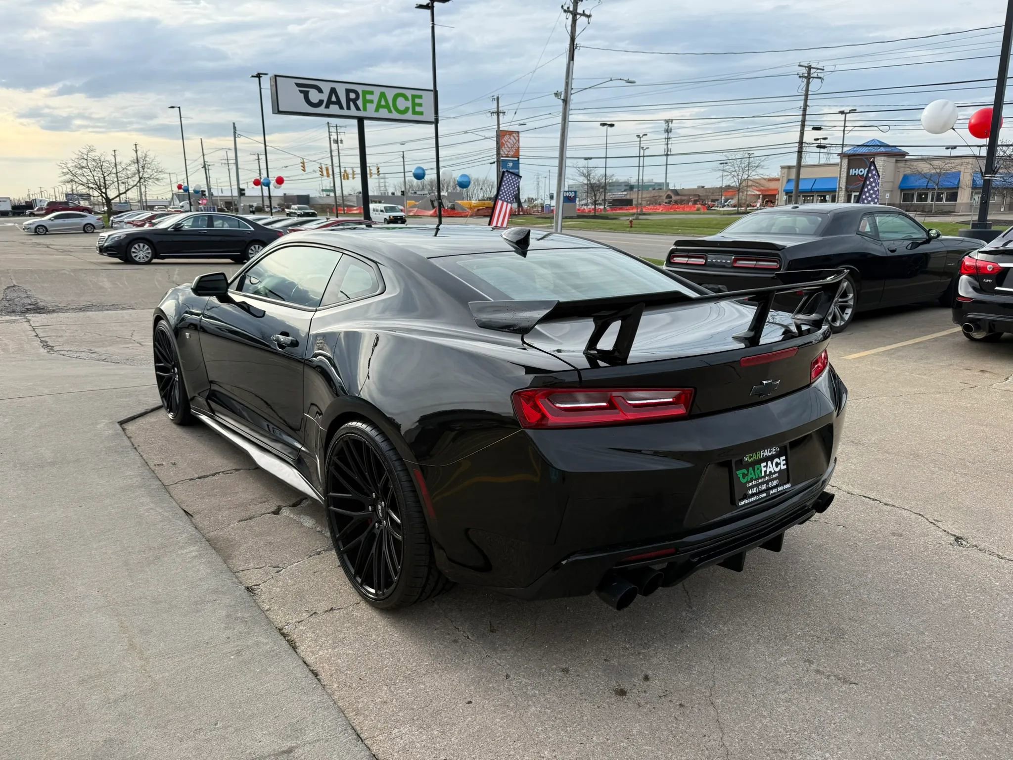 Used 2018 Chevrolet Camaro SS RWD image 8