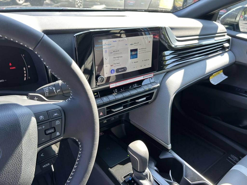 New 2026 Toyota Camry Hybrid FWD image 20