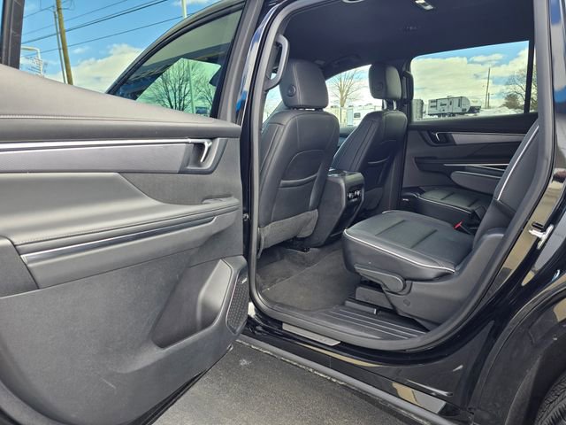 Used 2025 Buick Enclave Sport Touring image 15