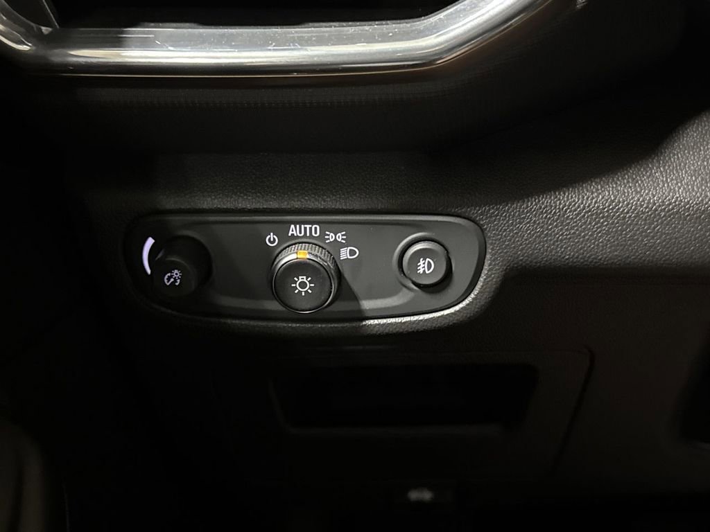 Used 2022 Chevrolet TrailBlazer ACTIV w/ Sun and Liftgate Package image 18