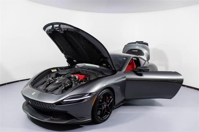 Certified 2024 Ferrari Roma image 32