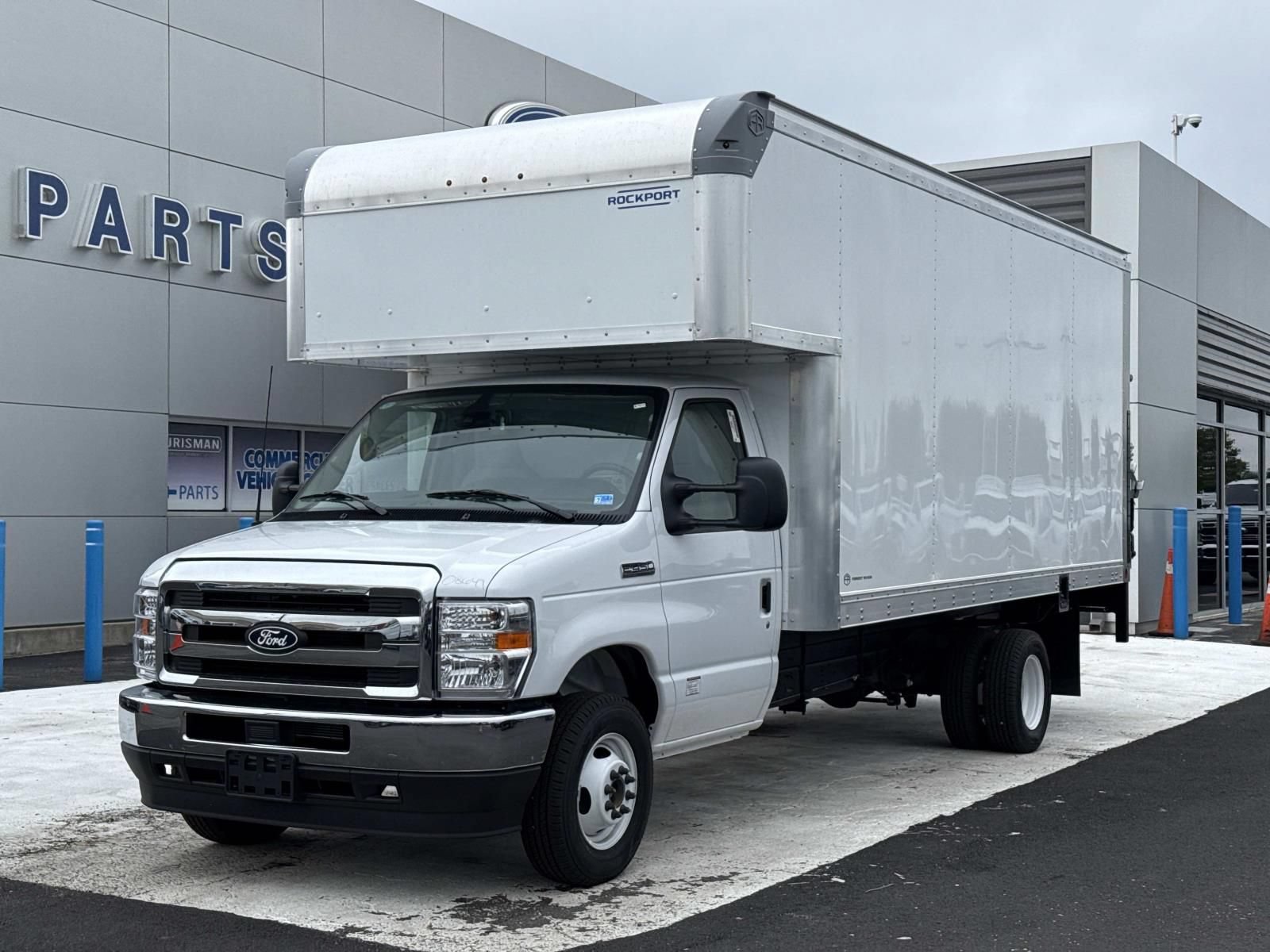 New 2027 Ford E-450 and Econoline 450 Super Duty w/ Power Equipment Group RWD image 7