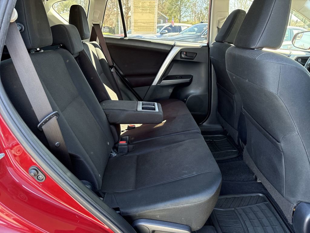 Used 2017 Toyota RAV4 LE image 25