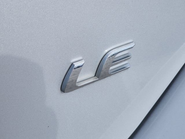 Used 2017 Toyota Corolla LE FWD image 13