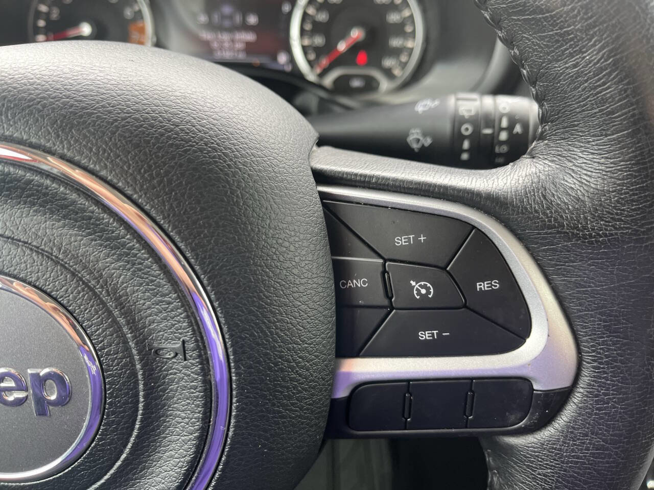 Used 2021 Jeep Renegade Latitude w/ Convenience Group image 15