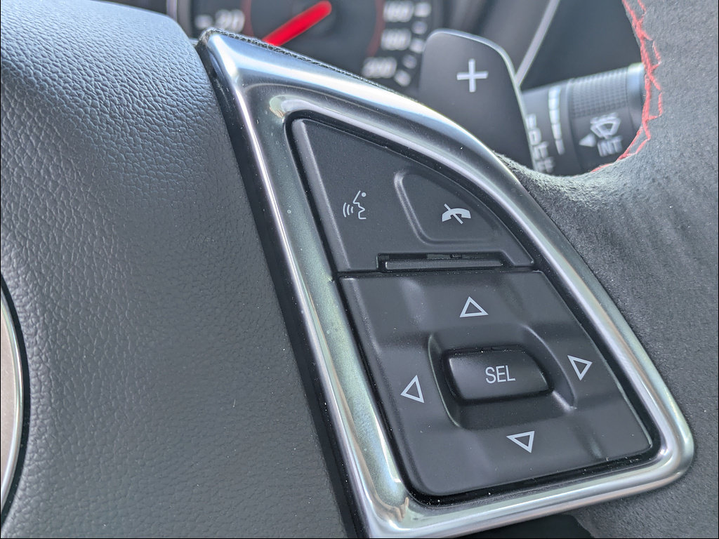 Used 2020 Chevrolet Camaro ZL1 RWD image 26