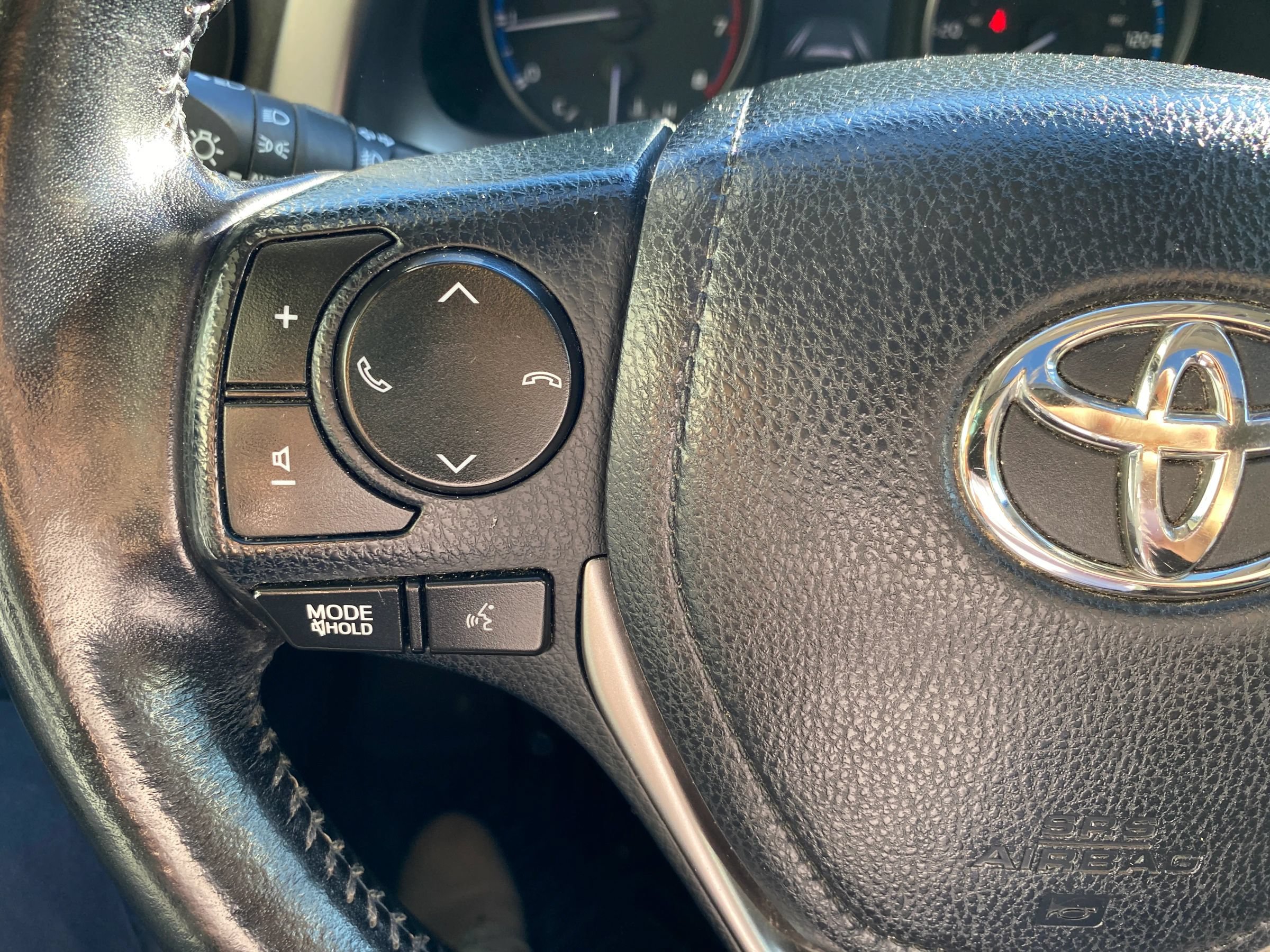 Used 2017 Toyota RAV4 XLE AWD/4WD image 15