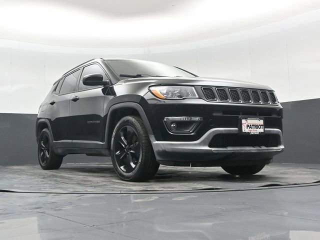 Used 2018 Jeep Compass Latitude FWD image 45