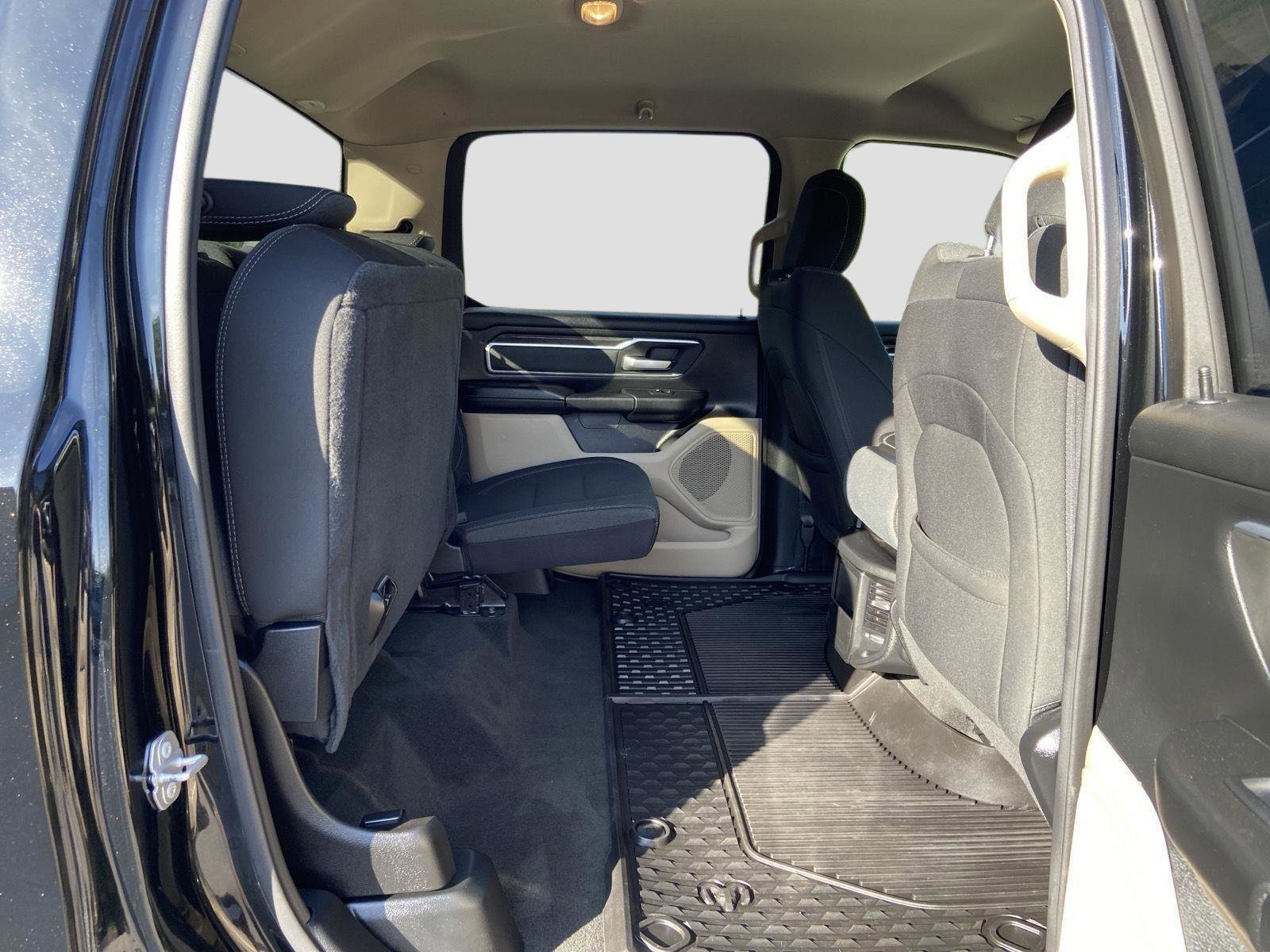 Used 2021 RAM 1500 Big Horn AWD/4WD image 36