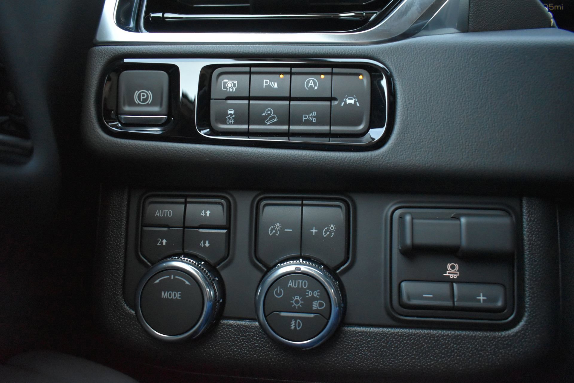 New 2026 GMC Yukon XL Elevation w/ Elevation Premium Package image 23