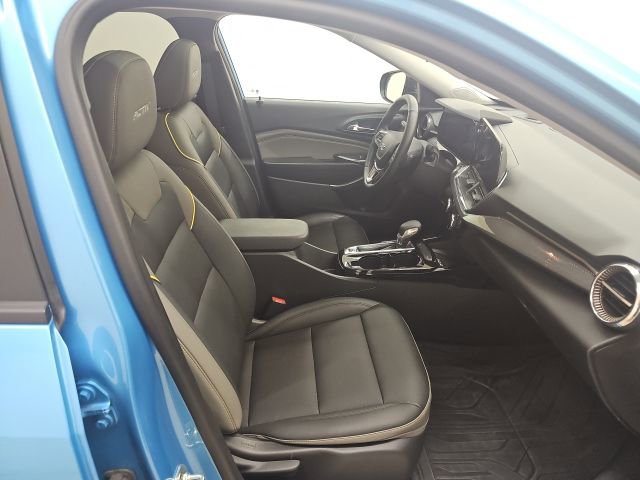 Used 2025 Chevrolet Trax ACTIV w/ Sunroof Package image 20