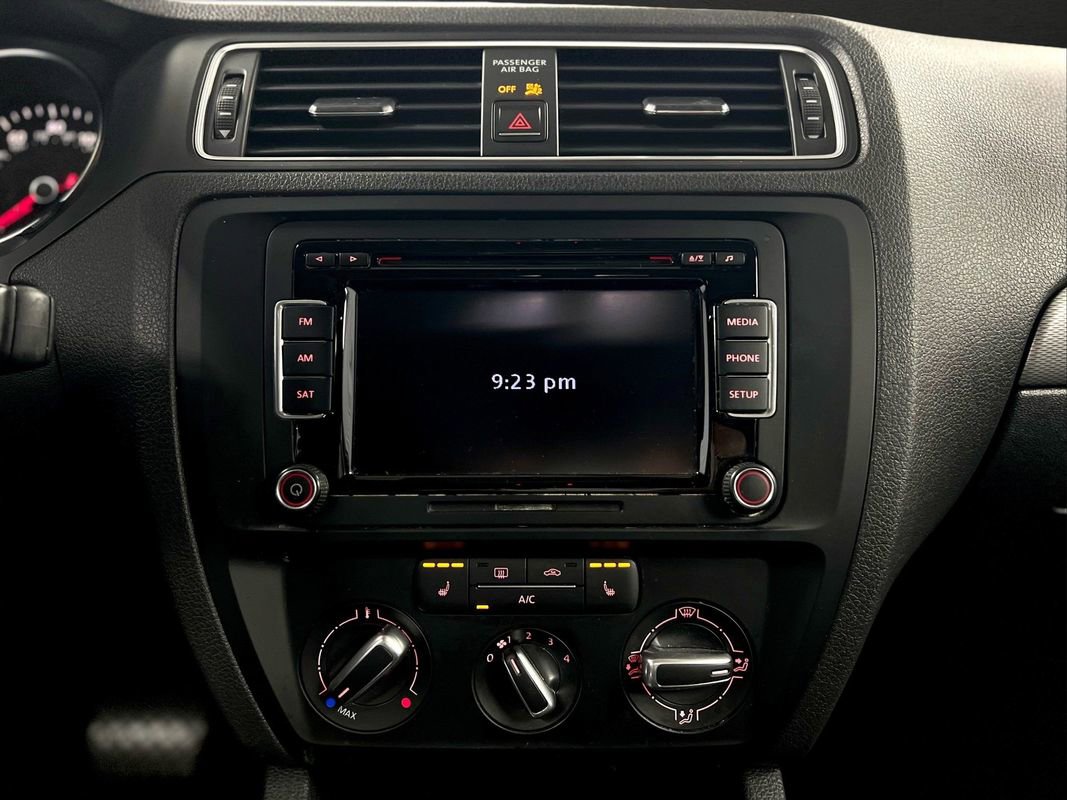 Used 2015 Volkswagen Jetta SE image 30