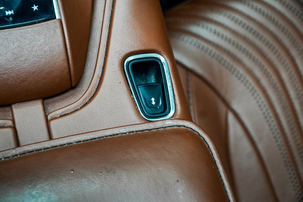 Used 2019 Aston Martin DB11 Volante image 25