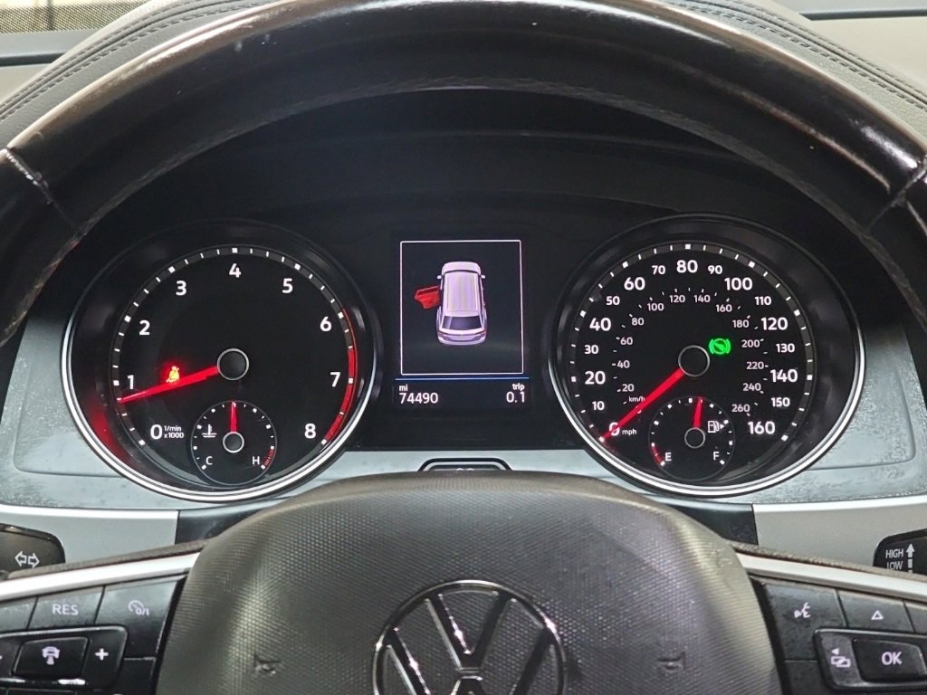 Used 2020 Volkswagen Atlas Cross Sport SE w/ Towing Package image 22