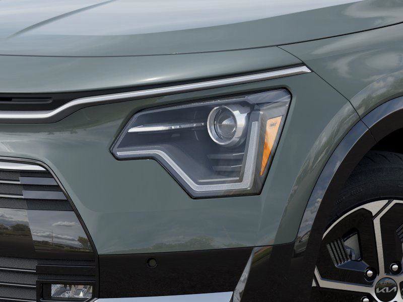 New 2025 Kia Niro SX image 11