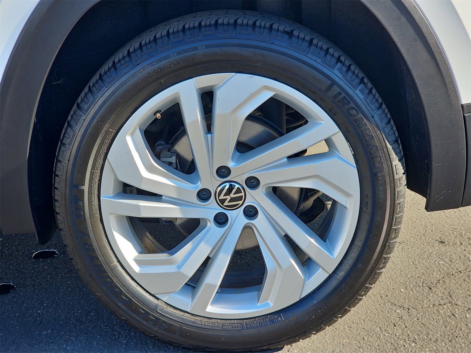 Used 2022 Volkswagen Atlas SE image 37